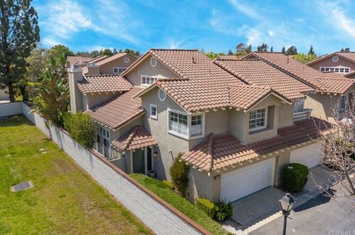 2569 Calle Benavente, Tustin, CA 92782-9016