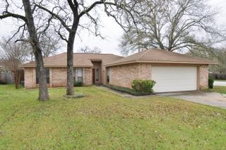 2800 Normand Dr, College Station TX  77845-5734 exterior