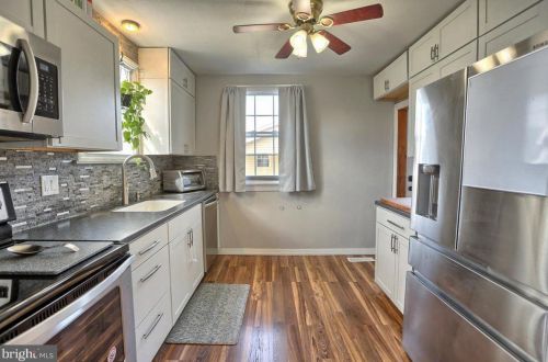 215 Cavalry Rd, Carlisle PA  17013-1606 exterior