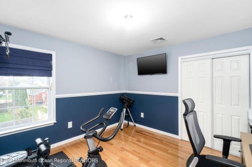 125 Shoreland Ter, Middletown NJ  07748-6212 exterior