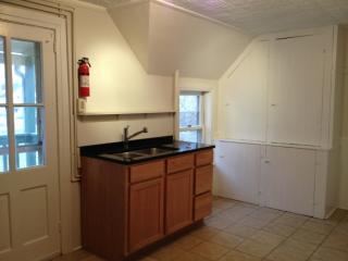 72 Lafountain St, Burlington VT  05401-4237 exterior