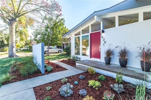 1026 Walnut Ave, Glendora, CA 91741-3664