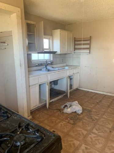 3209 Th, Austin TX  78702-1400 exterior