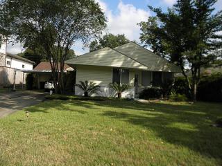 3210 Cloverdale St, Houston TX  77025-4511 exterior