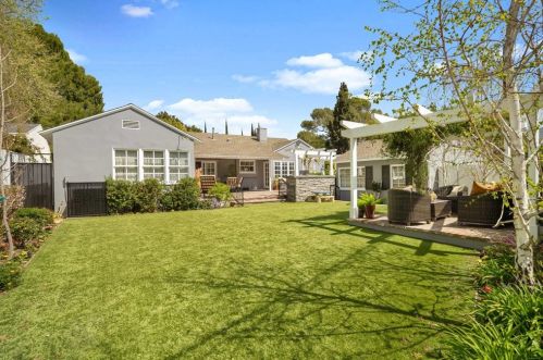 1428 Andenes Dr, Glendale CA  91208-1911 exterior