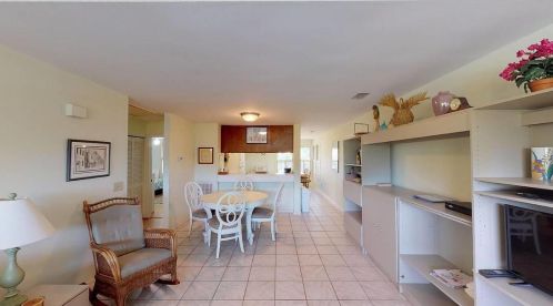 6 Ocean Park Ct, Isle Of Palms SC  29451-2244 exterior