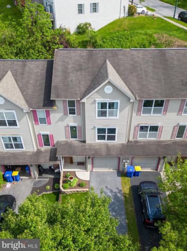 539 Sunday Dr, Harrisburg, PA 17111-2450