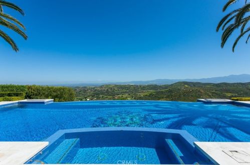 76 Golden Eagle, Irvine CA  92603-0309 exterior