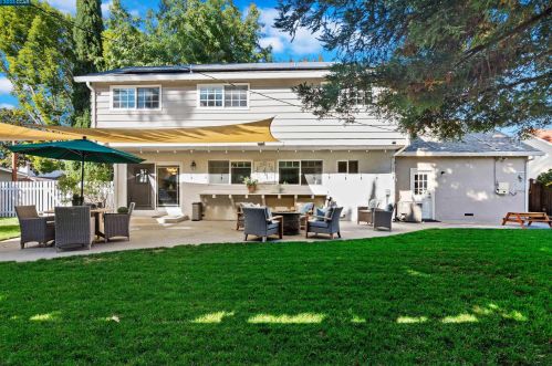1842 Madison Ct, Concord, CA 94521-1322