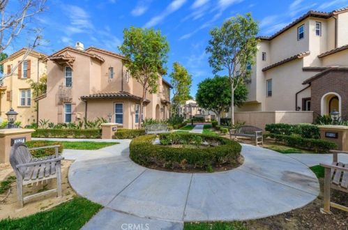 15 Tall Oak, Irvine CA  92603-4213 exterior