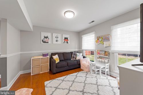 6 Oleander Dr, Mount Laurel NJ  08054-3601 exterior