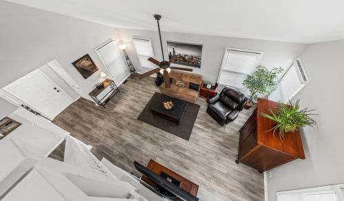 1098 Bradbury Cir, Carol Stream IL  60188-3904 exterior