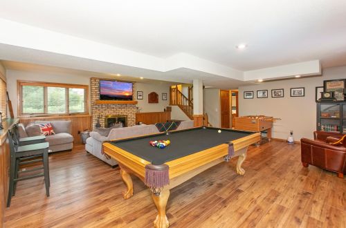 8731 Highwood Way, Saint Paul MN  55124-9455 exterior