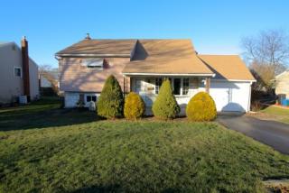2232 Vista Dr, Bethlehem, PA 18018-1014