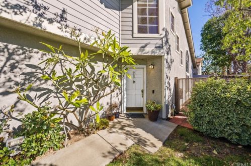 980 Lotus Cir, San Dimas, CA 91773-1571