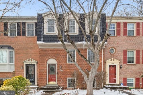 12242 Cinnamon St, Woodbridge VA  22192-1705 exterior