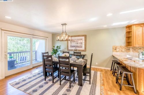 254 Barnett Ter, Concord, CA 94523-4504