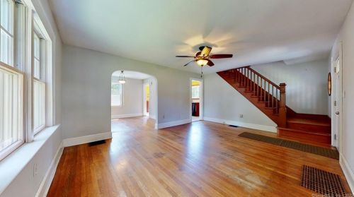 51 Marshall St, Milford, CT 06461-1822