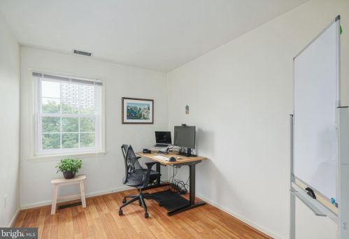 637 Lombard St, Philadelphia PA  19147-1416 exterior