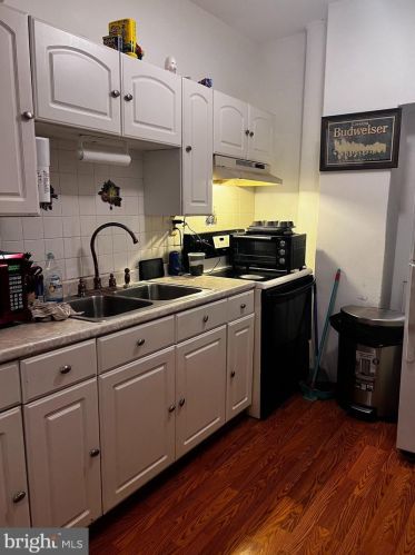 2125 Front St, Philadelphia, PA 19148-3401