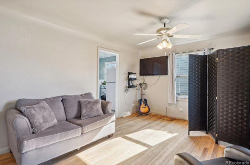 4230 Pennsylvania St, Englewood, CO 80113-4750