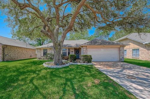 2303 Old Dixie Dr, Richmond, TX 77406-6845