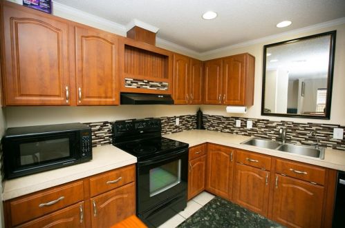 6137 River Pointe Dr, Fort Worth TX  76114-3167 exterior