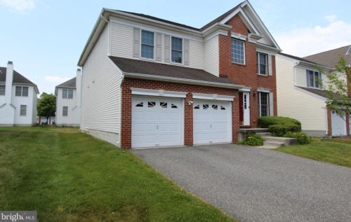 26 Esterbrook Dr, Princeton NJ  08540-6127 exterior