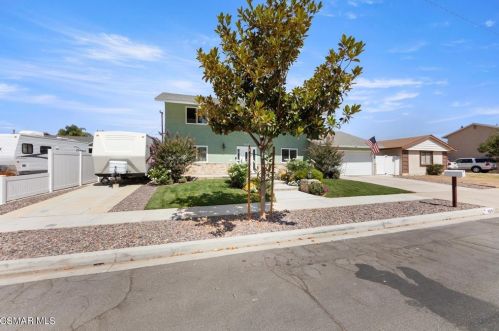 969 Watson Ave, Simi Valley, CA 93065-5255