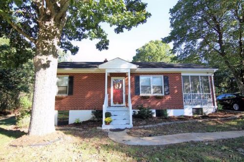 1504 Mcveigh Rd, Lynchburg, VA 24502-2806