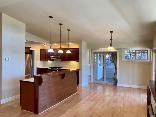 2414 Bear Pl, Willits, CA 95490-9496