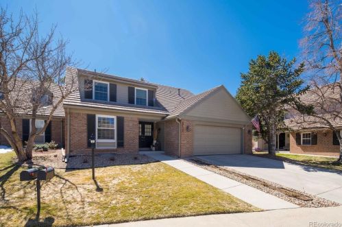 6752 Kearney Ct, Englewood, CO 80112-1034