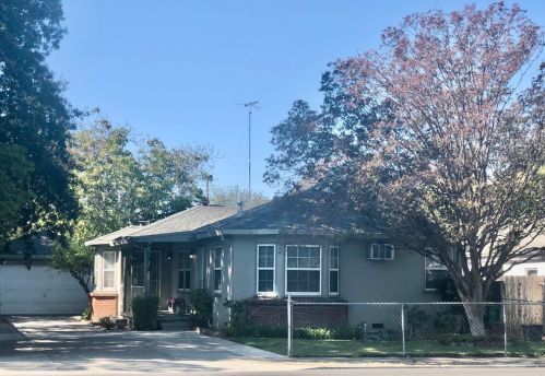 2919 California St, Stockton, CA 95204-3740