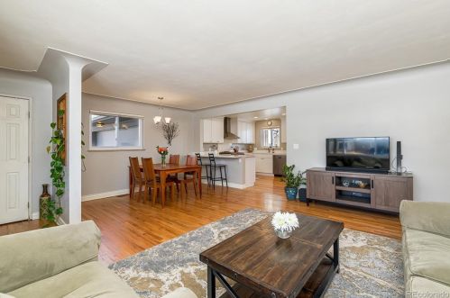 910 Estes St, Denver CO  80215-5452 exterior