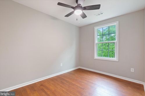 5464 Midship Ct, Springfield VA  22015-1912 exterior