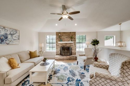 917 Shannon Creek Dr, Midlothian TX  76063-2809 exterior