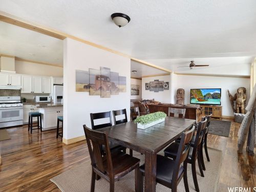 29731 Old Lincoln Hwy, Hoytsville UT 84017-9621 exterior