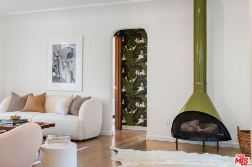 1520 Columbia Dr, Glendale CA  91205-3508 exterior