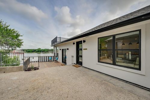 4401 Clarke Dr, Fort Worth TX  76135-2104 exterior