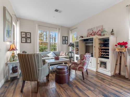 5932 Speyside Rd, Riverside CA  92507-8475 exterior