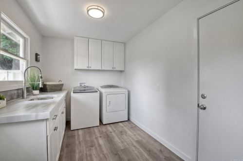2459 Alta Vista Dr, Vista CA  92084-7028 exterior