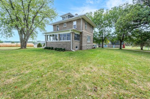 15346 Quigley Rd, Sycamore IL  60178-8362 exterior