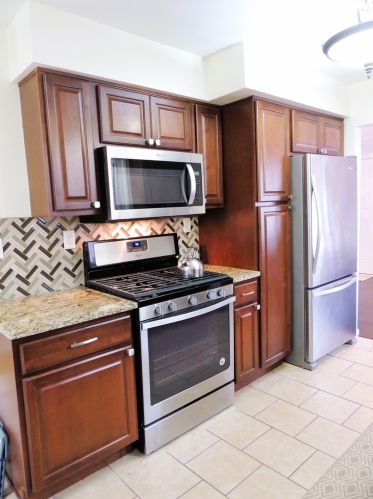 1305 Wood St, Valpo IN 46383-5140 exterior