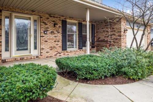 619 Edward Rd, Naperville, IL 60540-6920