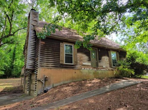 3958 Woodland Cir, Conyers GA  30013-3057 exterior