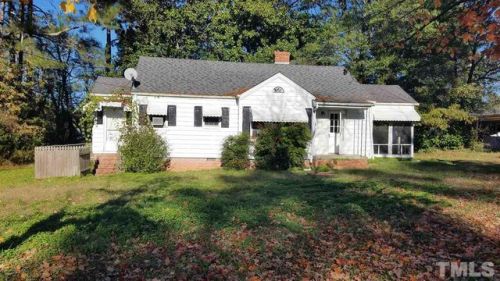 205 Morgan St, Benson, NC 27504-1436