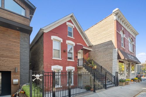 2018 Leavitt St, Chicago, IL 60608-2526