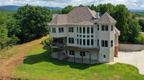 763 Amicalola Dr, Dawsonville, GA 30534-1411