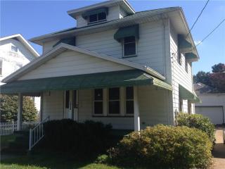 1430 1st St, Massillon OH  44646-4274 exterior