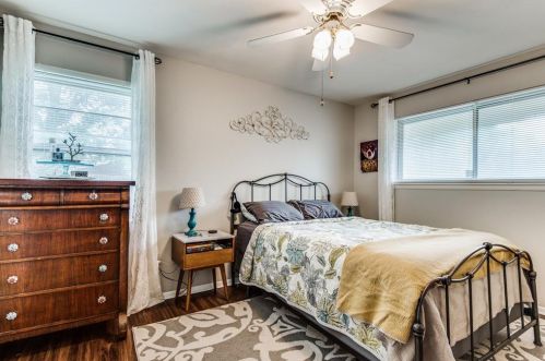 2119 Royal Oaks Dr, Irving TX 75060-5130 exterior